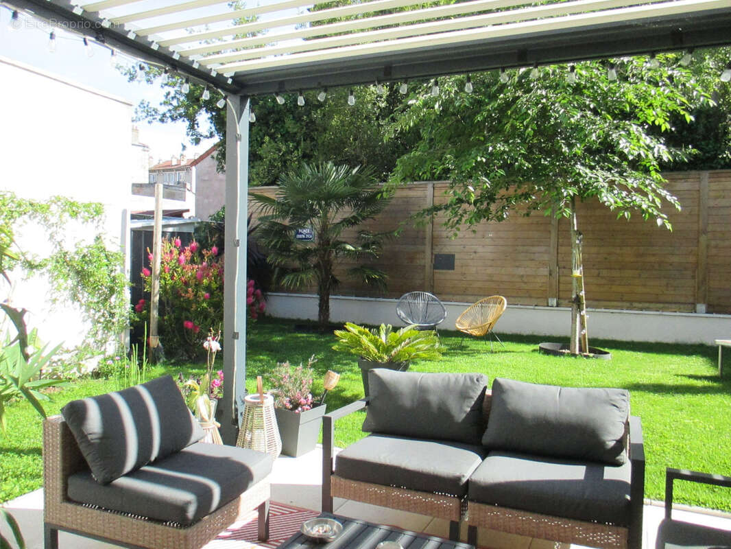Appartement à FONTENAY-SOUS-BOIS