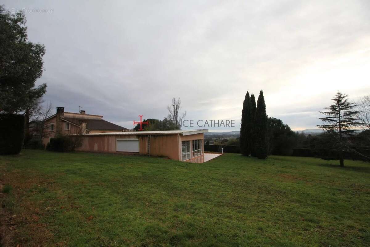 Grande propriete  avec piscine interieure et parc a l'escure - photo 11