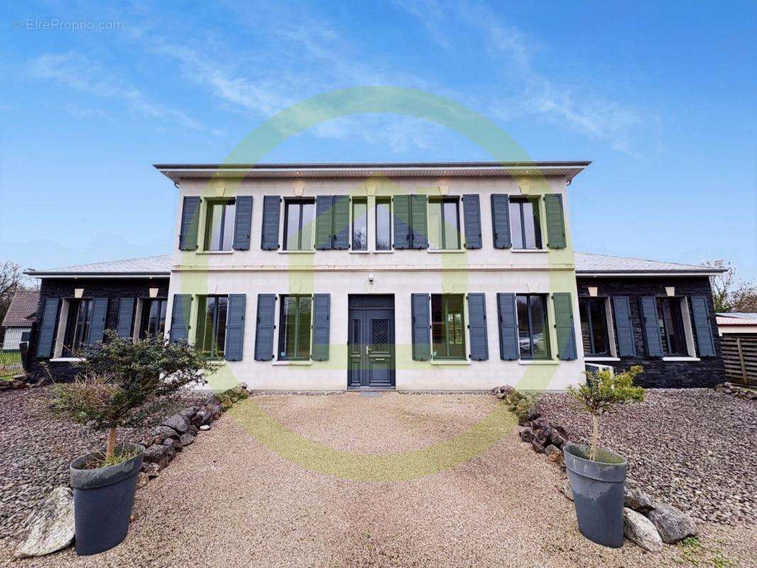 Maison 256 m² à Ochancourt  - photo 2