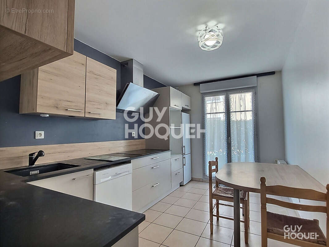 Appartement à CRAPONNE