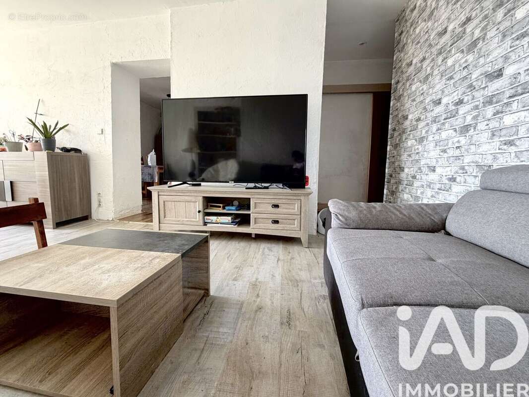 Photo 7 - Appartement à SAINT-PIERRE-D'ALBIGNY