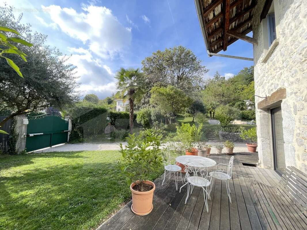 Maison à SAINT-NAZAIRE-LES-EYMES