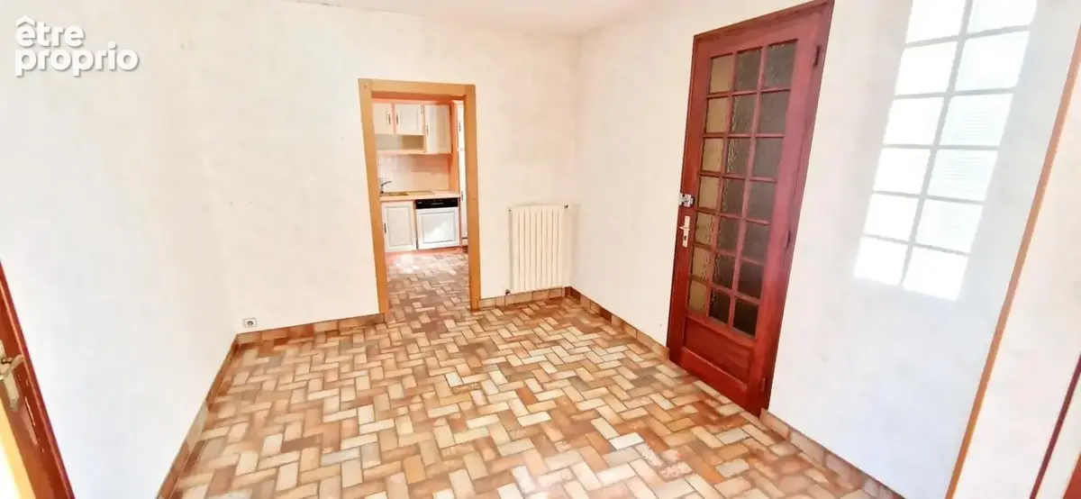 EXCLUSIVITÉ – Maison familiale de 195 m² – 7 chambres – Sous-sol complet – Double garage – Condé-sur-Vire - photo 7