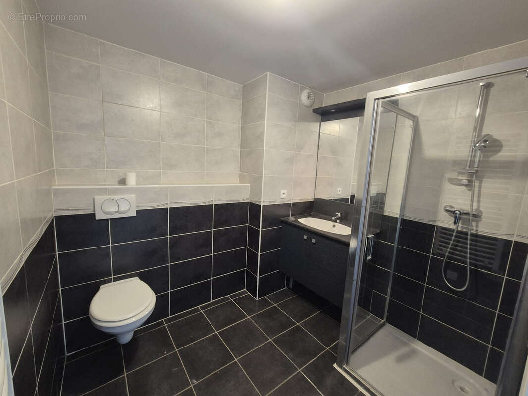 Appartement à VILLE-LA-GRAND