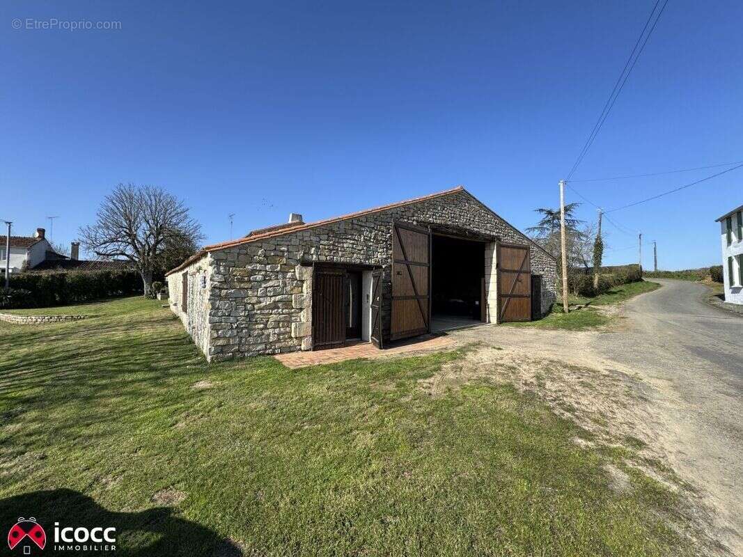 Maison à LA BRETONNIERE-LA-CLAYE