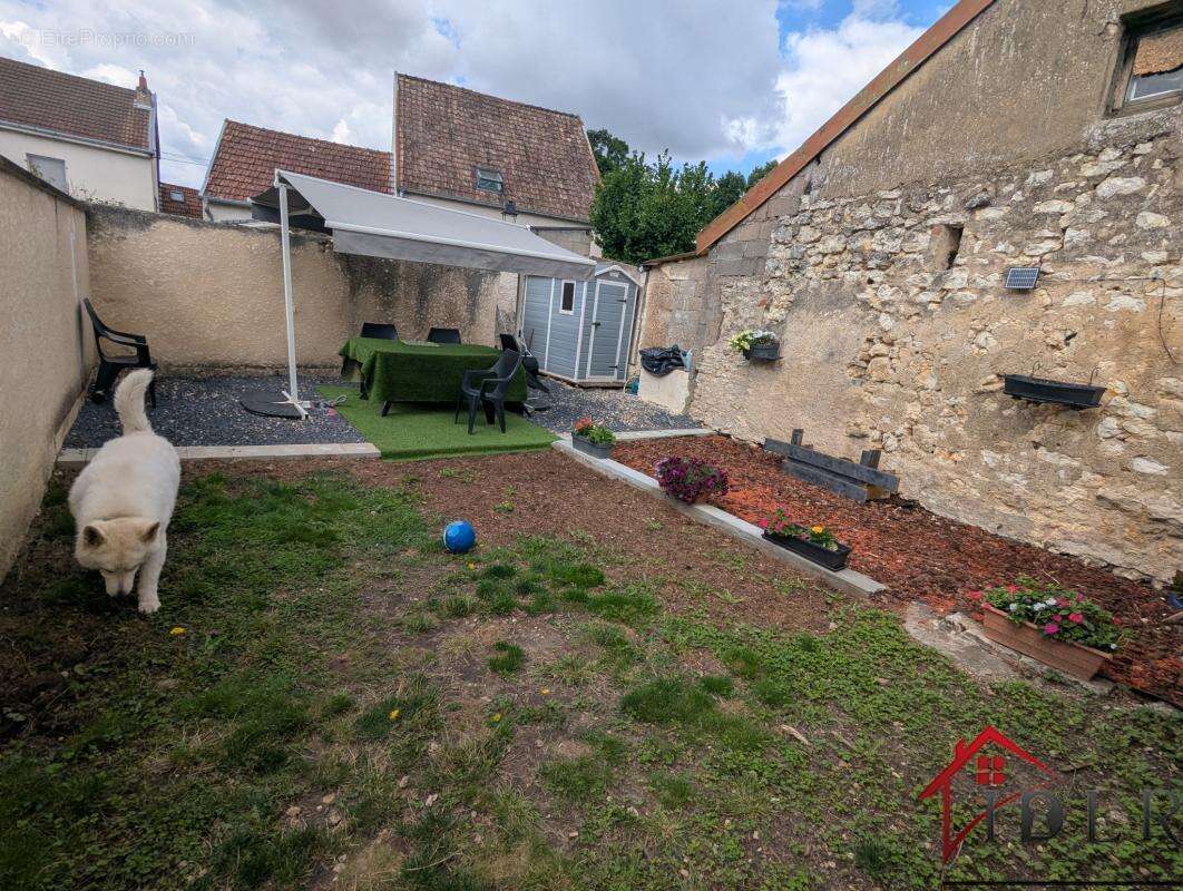 Appartement à ARC-LES-GRAY