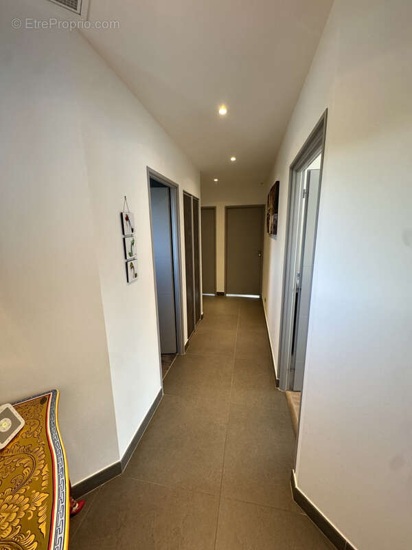 Maison à SAINTE-CECILE-LES-VIGNES