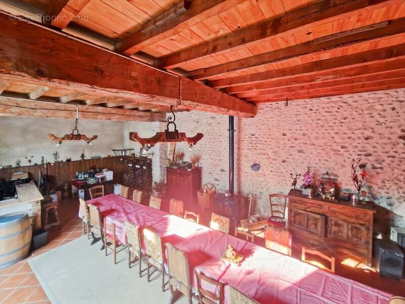 Maison à MEILLON