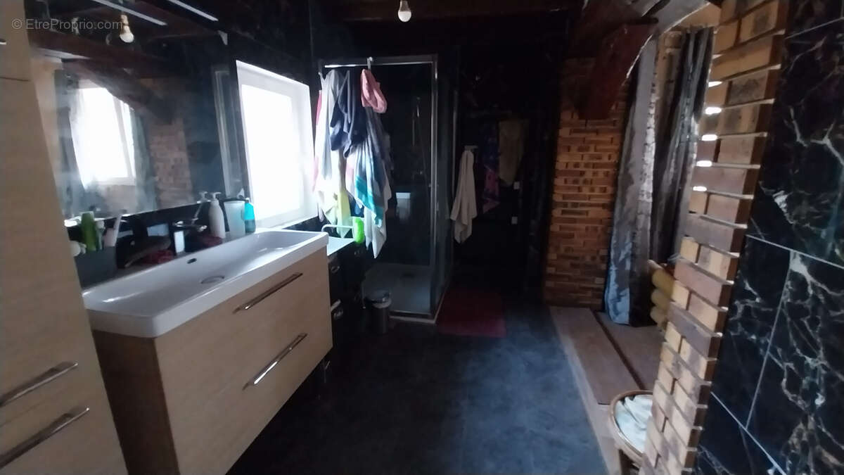 Maison à CHATEAU-L'EVEQUE