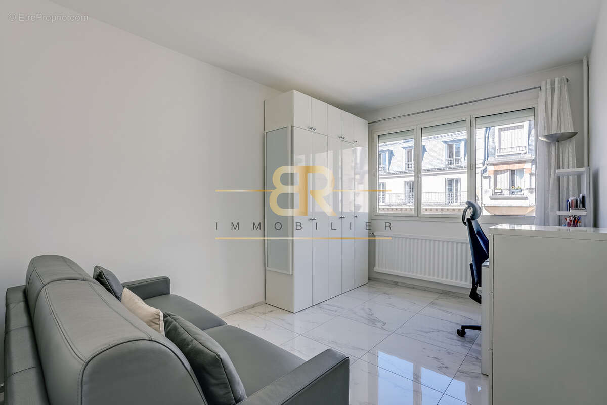 Appartement - rue calme - ternes - photo 9