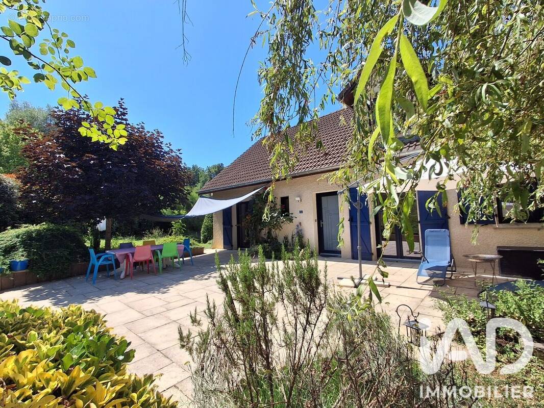 Photo 1 - Maison à AVANNE-AVENEY