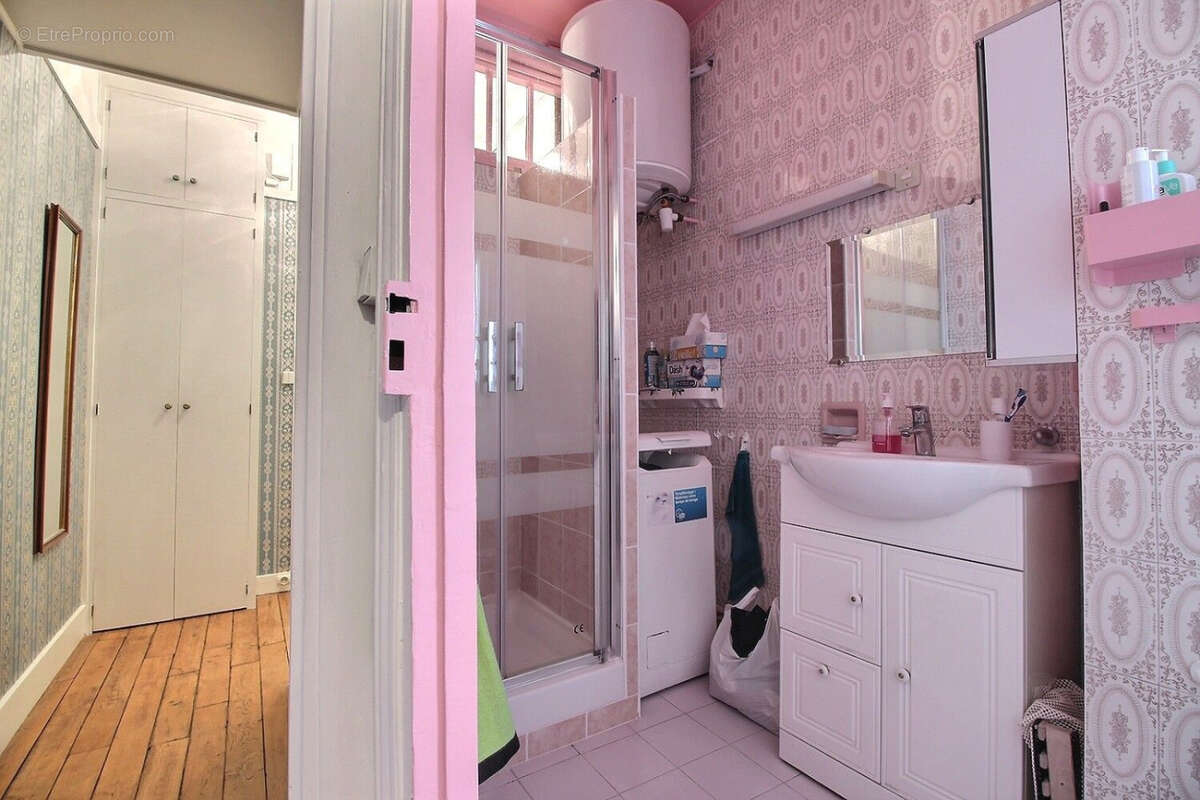 Appartement à PARIS-15E