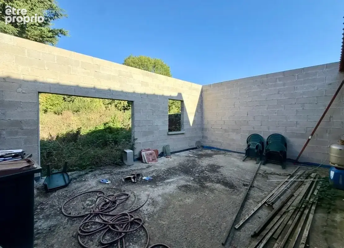 Bayonvillers - maison semi mitoyenne - travaux a finir - jardin - fort potentiel - photo 4