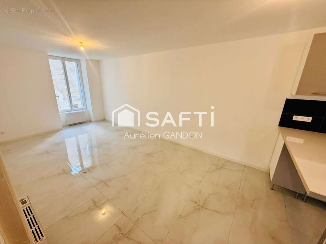 Photo 9 - Maison à JOIGNY