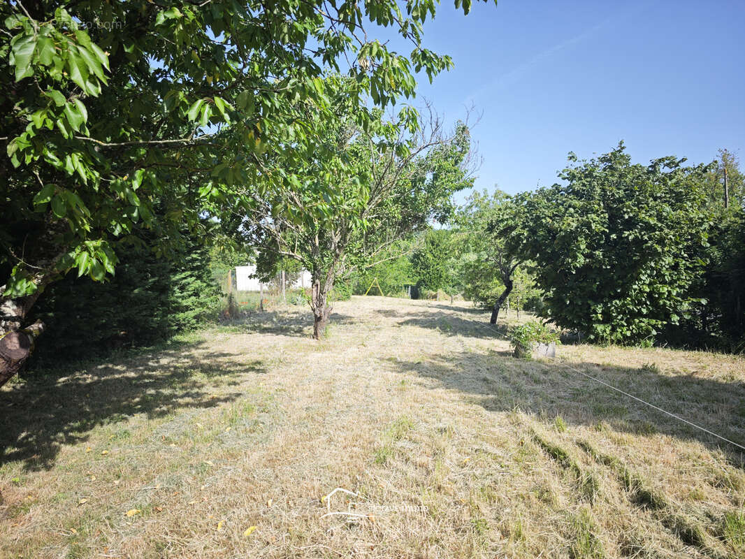 Maison 4 chambres jardin et 2 places de stationements - photo 10