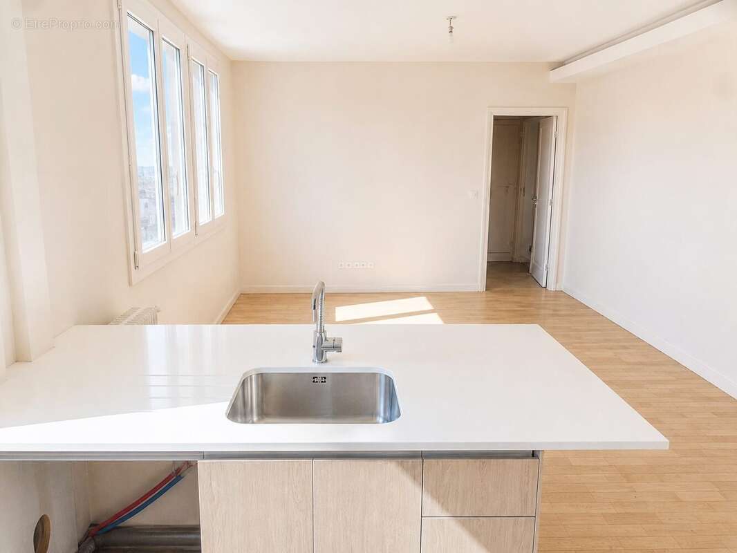 Appartement 57 m² à Tours  - photo 6