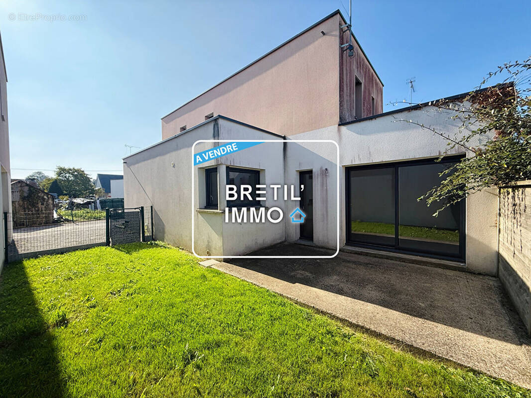 Maison à VAL-D&#039;IZE