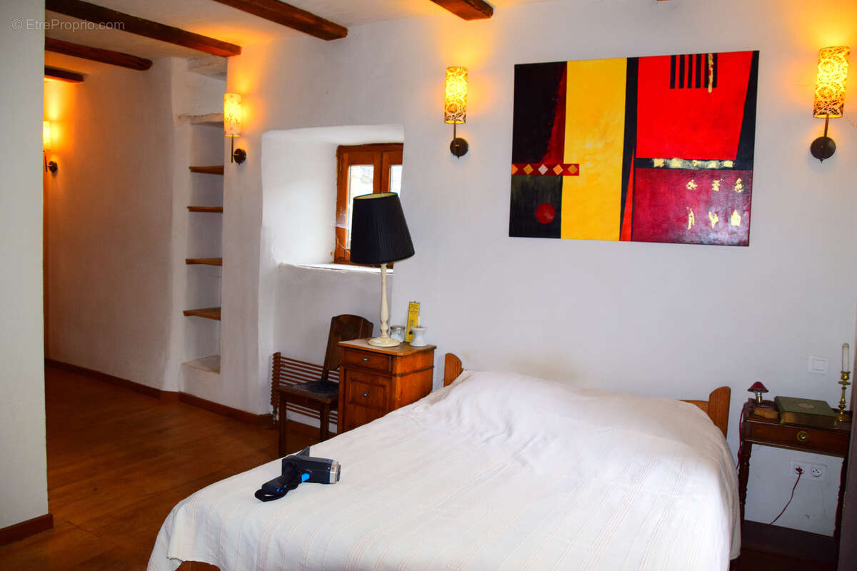 Maison à SAINT-PRIVAT-DE-VALLONGUE