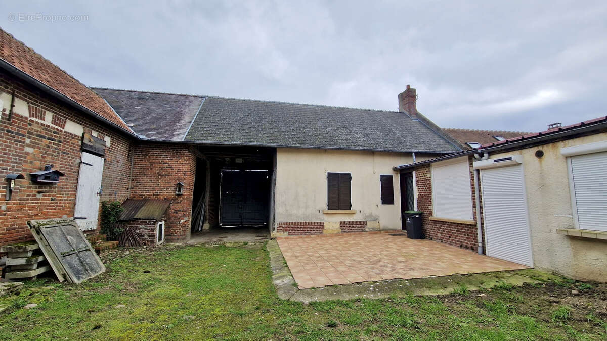 Maison à COIVREL