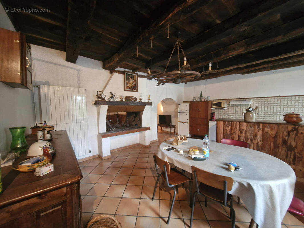 Maison à LACAUNE