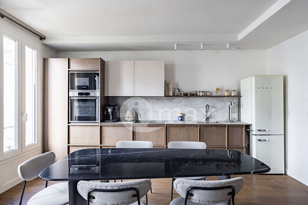 Appartement à LEVALLOIS-PERRET