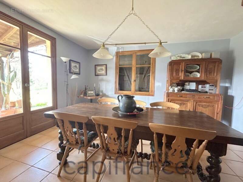 Maison à BEAULIEU-SUR-DORDOGNE