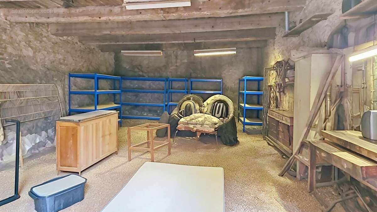 Maison à ESCALES