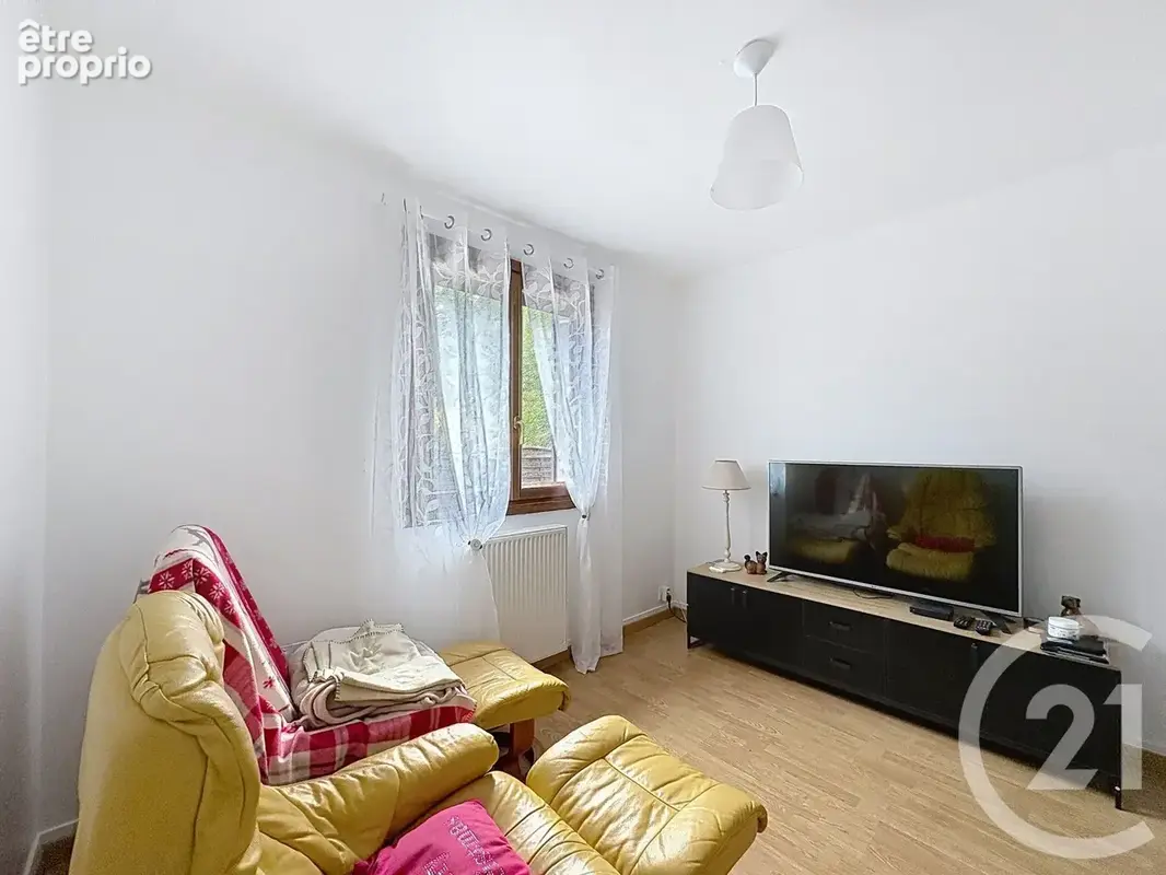 Maison 5 pièces 200 m² à vendre à Saint-Julien-Les-Villas (10800) - photo 7