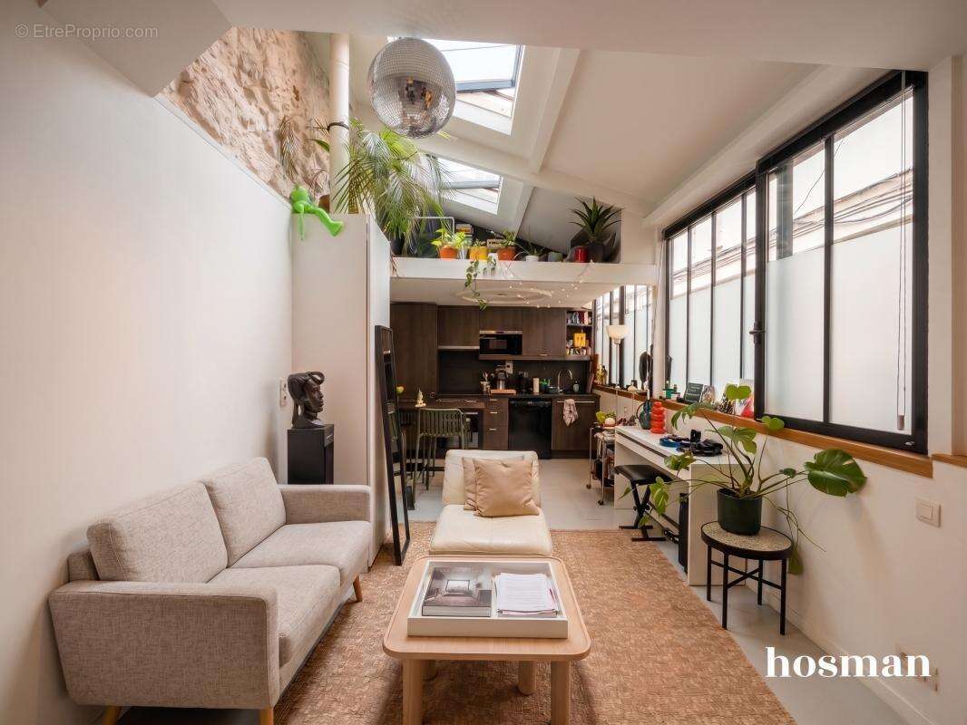 Appartement à PARIS-10E
