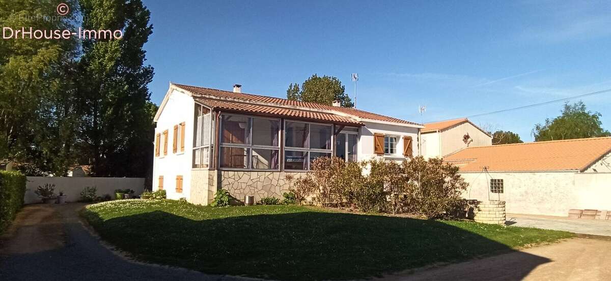 Maison 147 m² à L'aiguillon-Sur-Mer  - photo 4