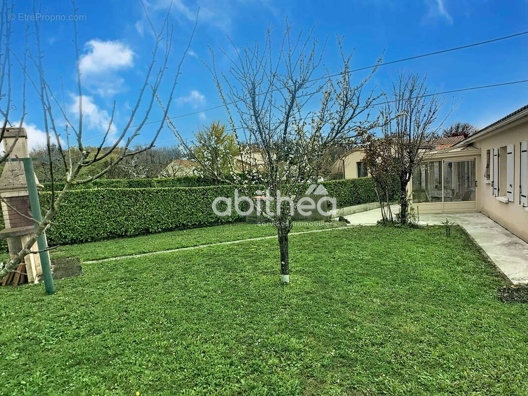 Maison à L'ISLE-D'ESPAGNAC