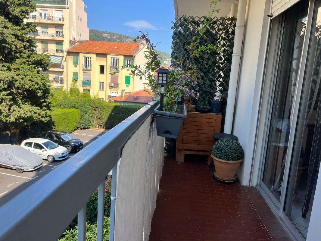 NICE  2P 52m² balcons cave parking - photo 8