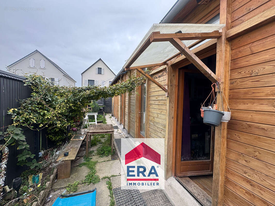 Maison à SARTROUVILLE