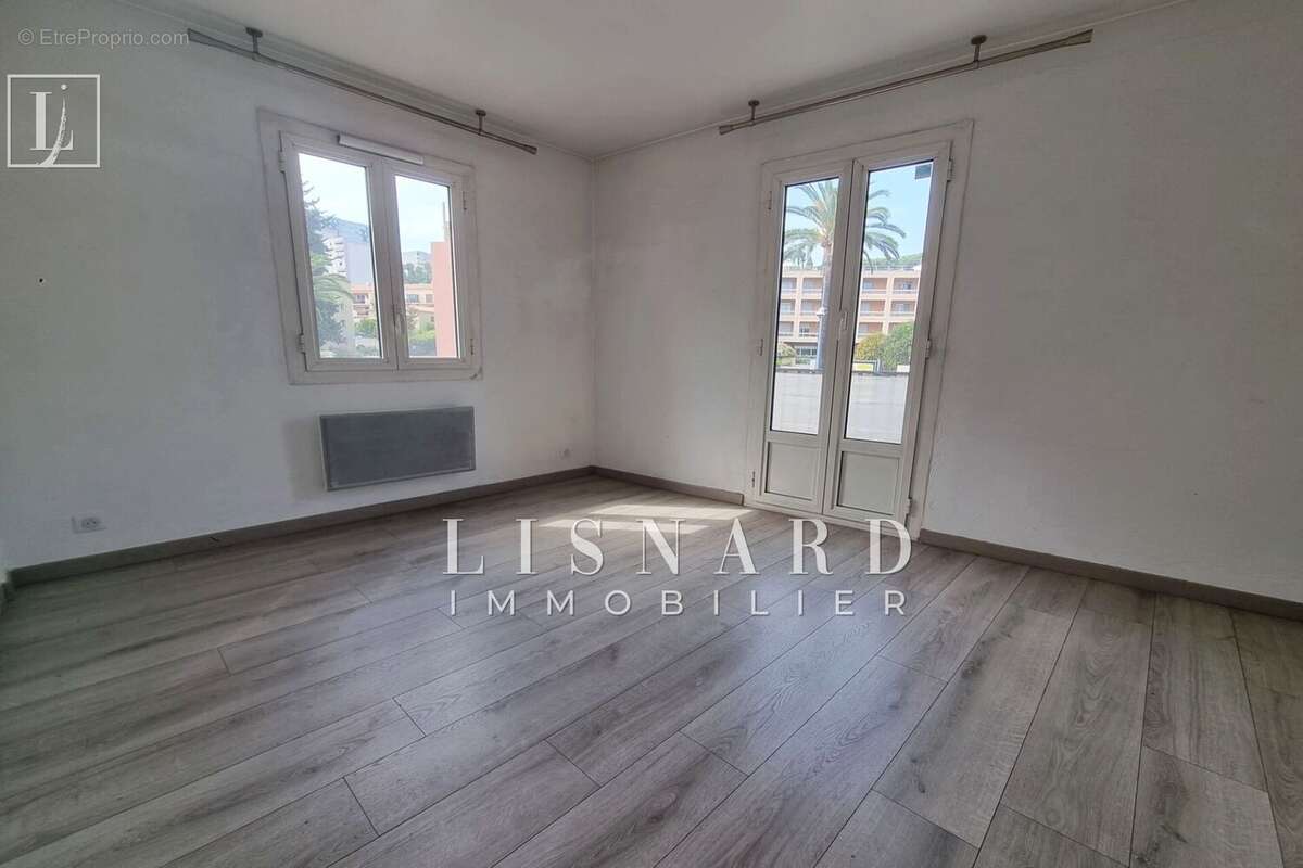 Appartement 35 m² à Vallauris  - photo 4