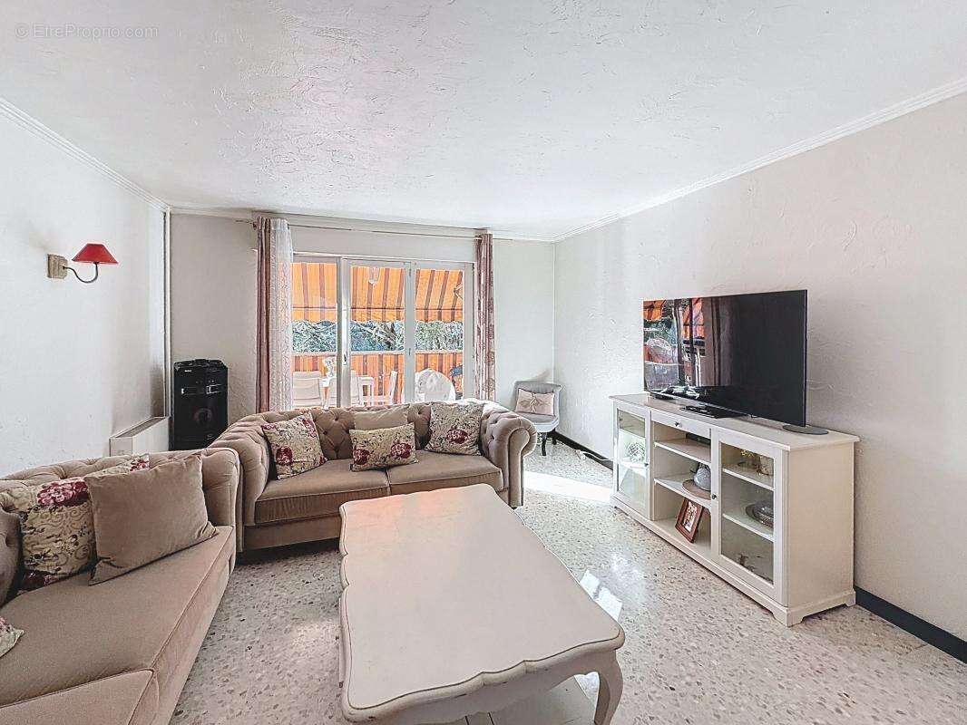 Appartement à LE CANNET