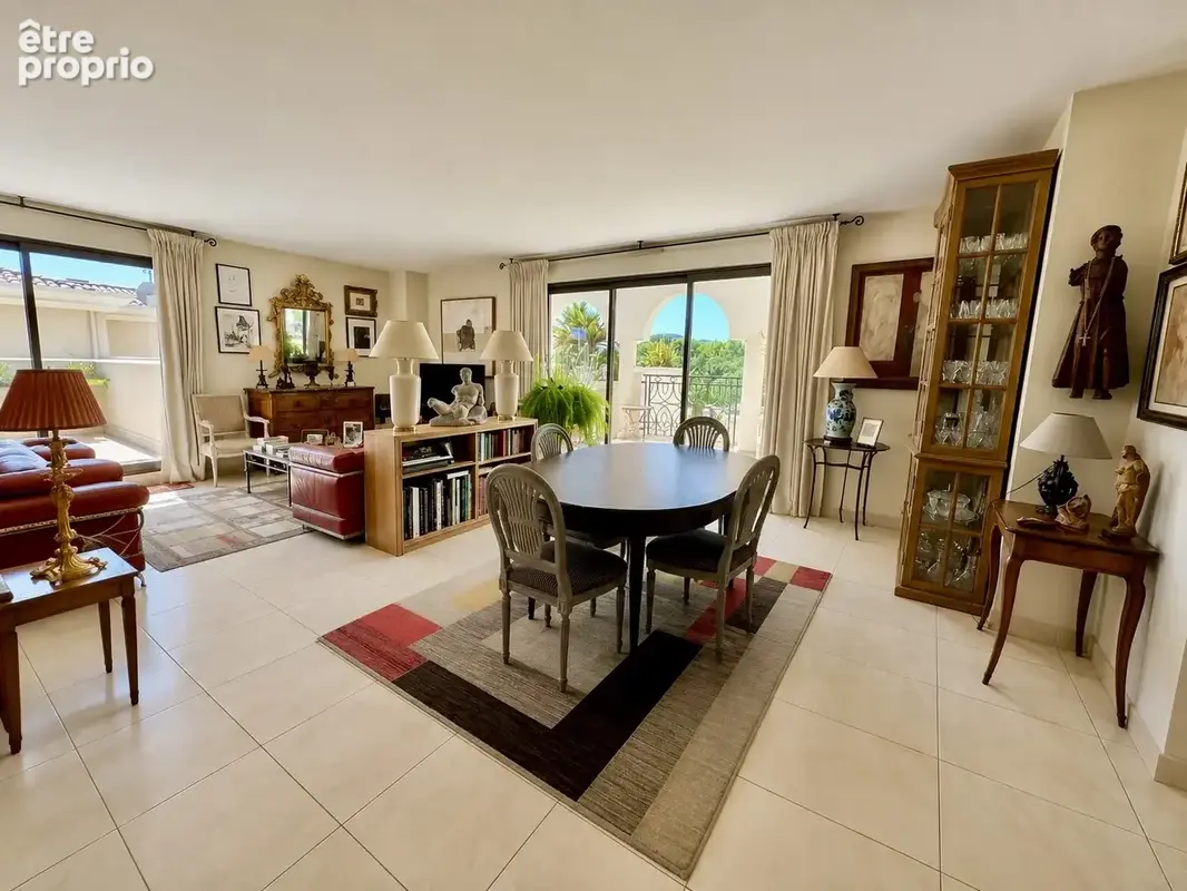 Prestige : Duplex 120m2 en dernier étage - Hyères - photo 2