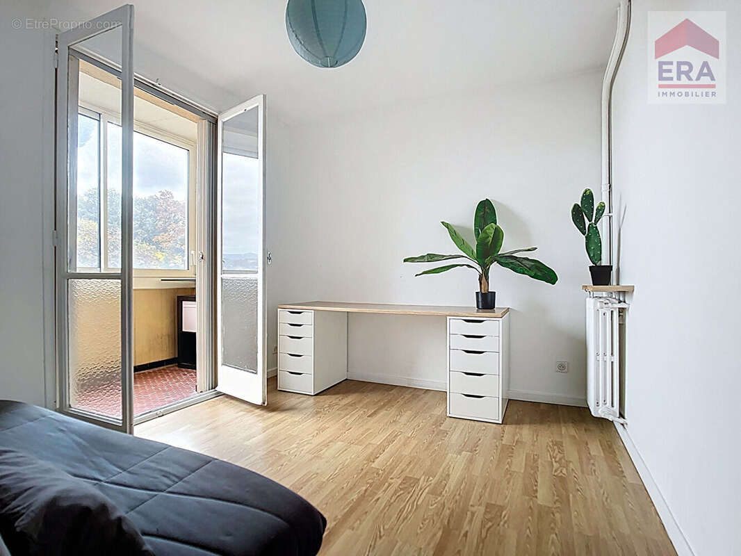 Appartement à MARSEILLE-11E