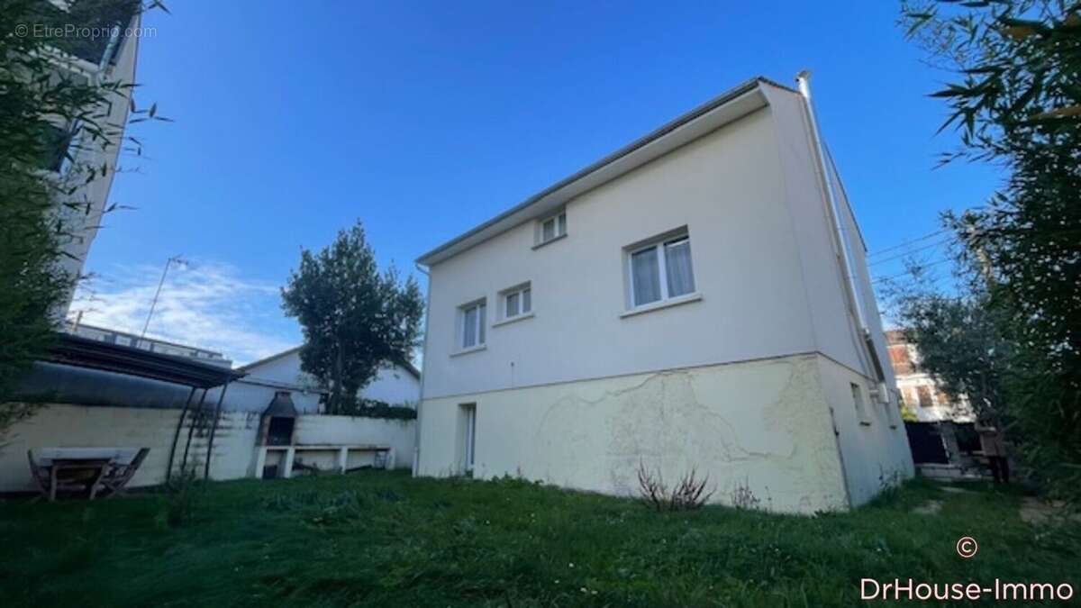 Maison à MONTFERMEIL