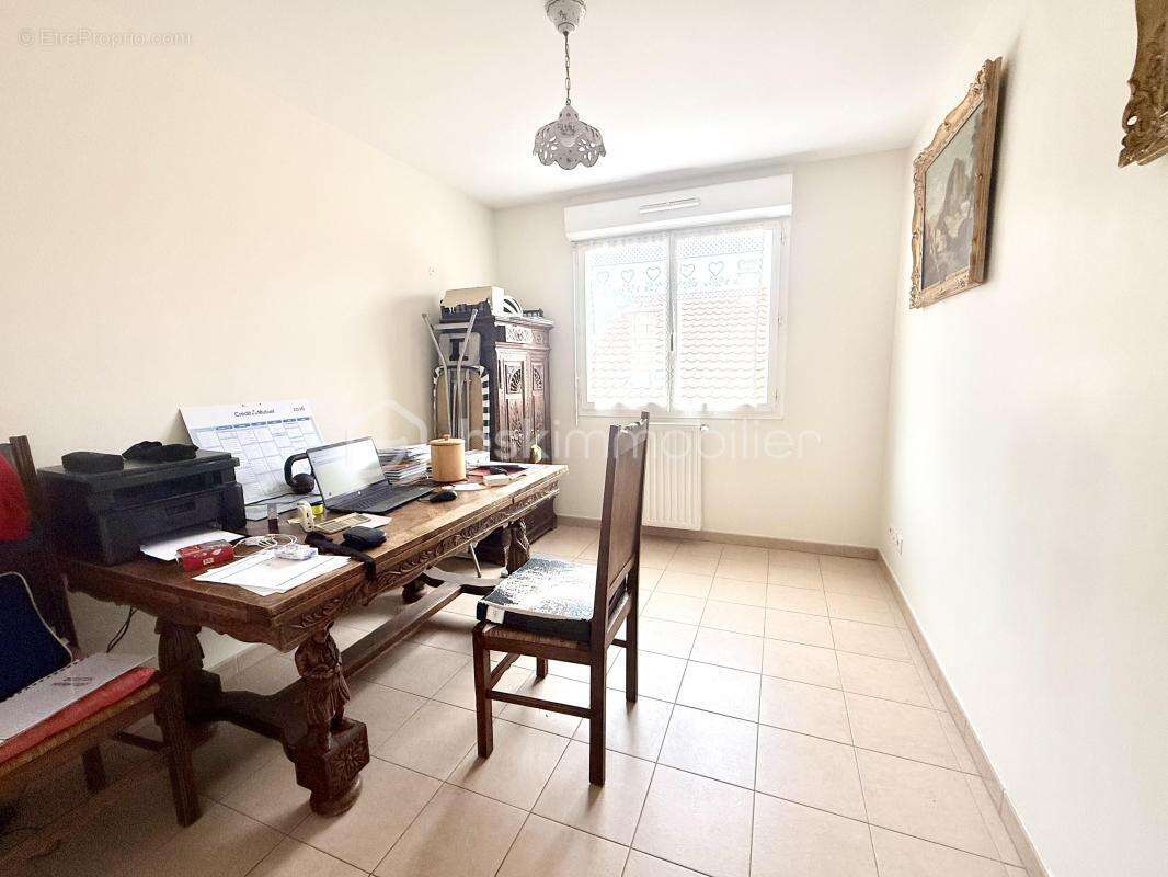 Appartement 3 pièces 66m² avec Balcon, Garage et Cave – Centre-ville de Digne-les-Bains (04) - photo 12