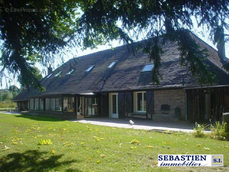 Vue arrière - Maison à LES BORDES-AUMONT