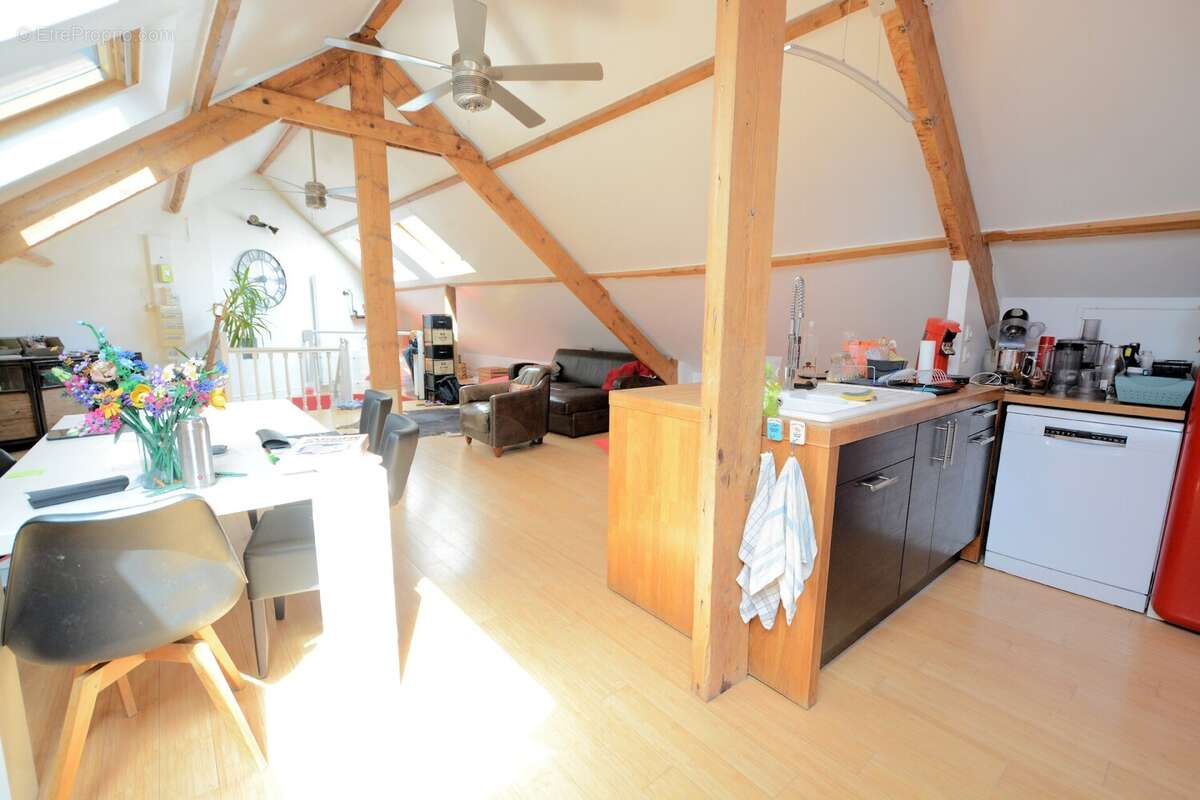 Appartement à SAINT-MAUR-DES-FOSSES