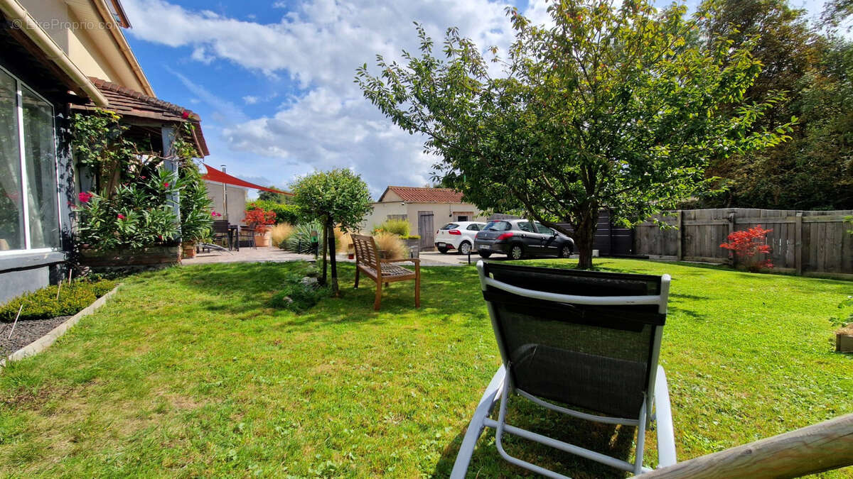 Maison à SAINT-MARTIN-EN-CAMPAGNE