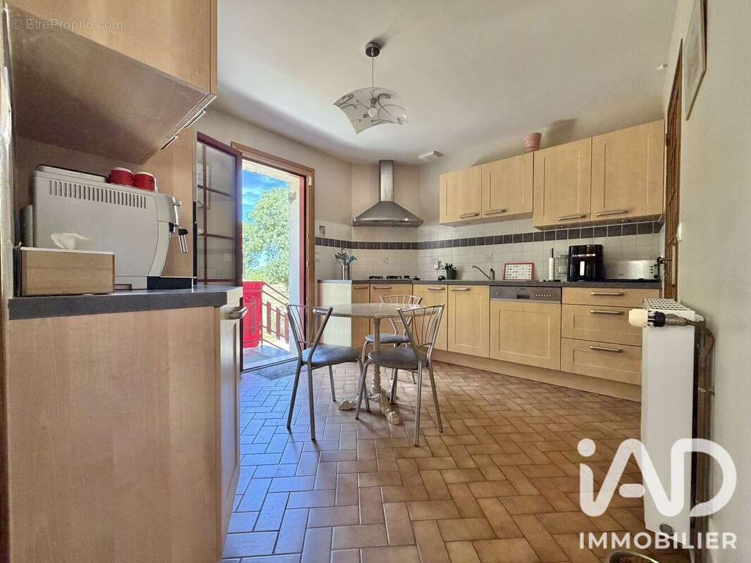 Maison 116 m² à Tourville-Sur-Sienne  - photo 4