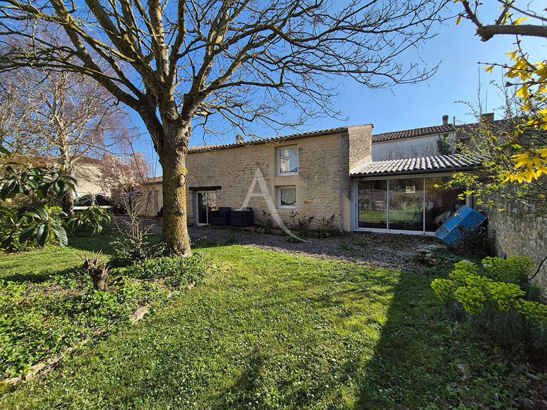 Maison à MARSILLY
