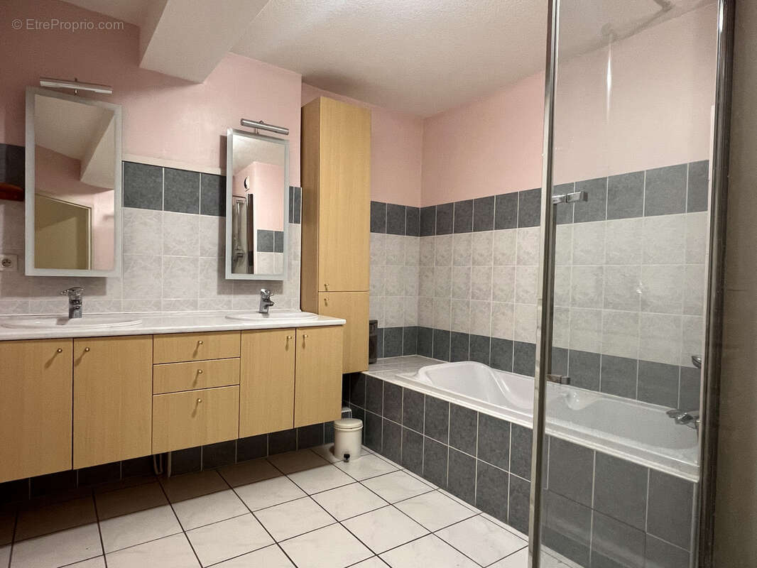 Appartement hyper centre jassans - photo 16