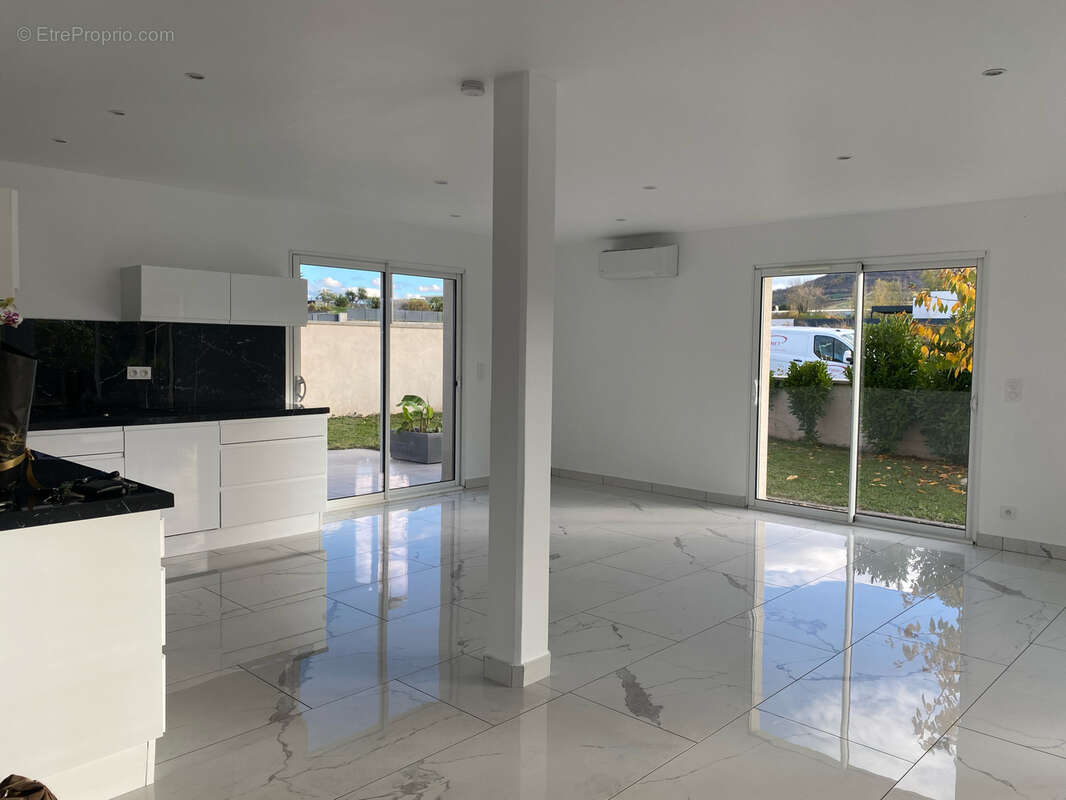 Maison à PONT-DU-CHATEAU