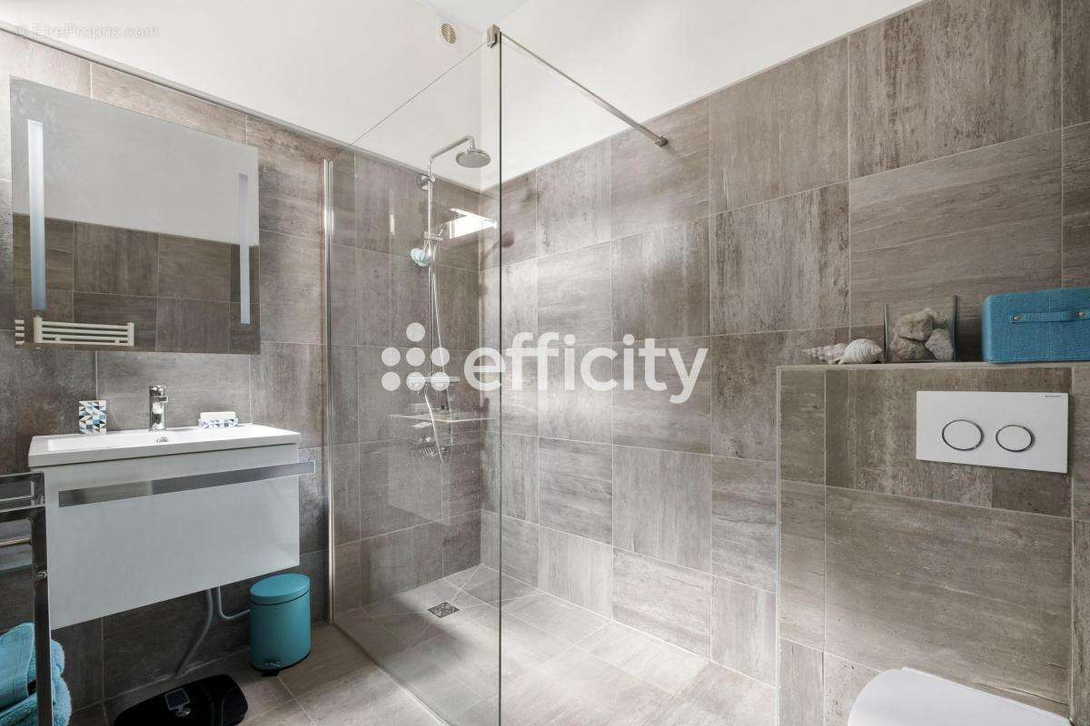 Maison à LA CELLE-SAINT-CLOUD