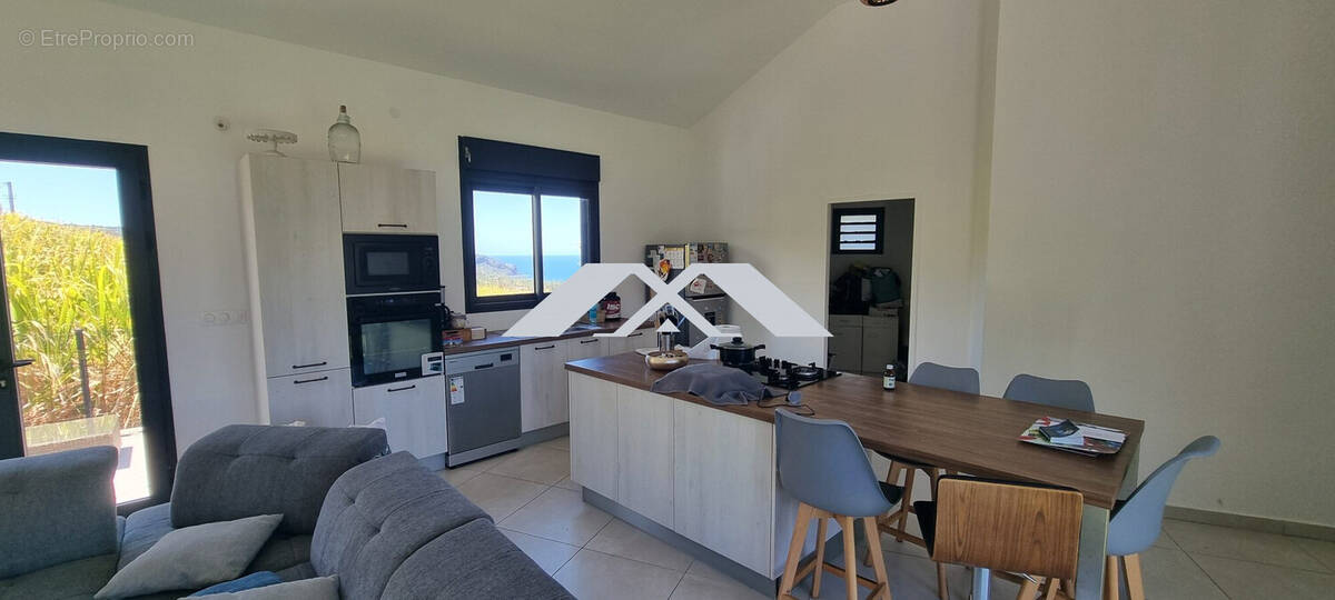 Maison à SAINT-PIERRE