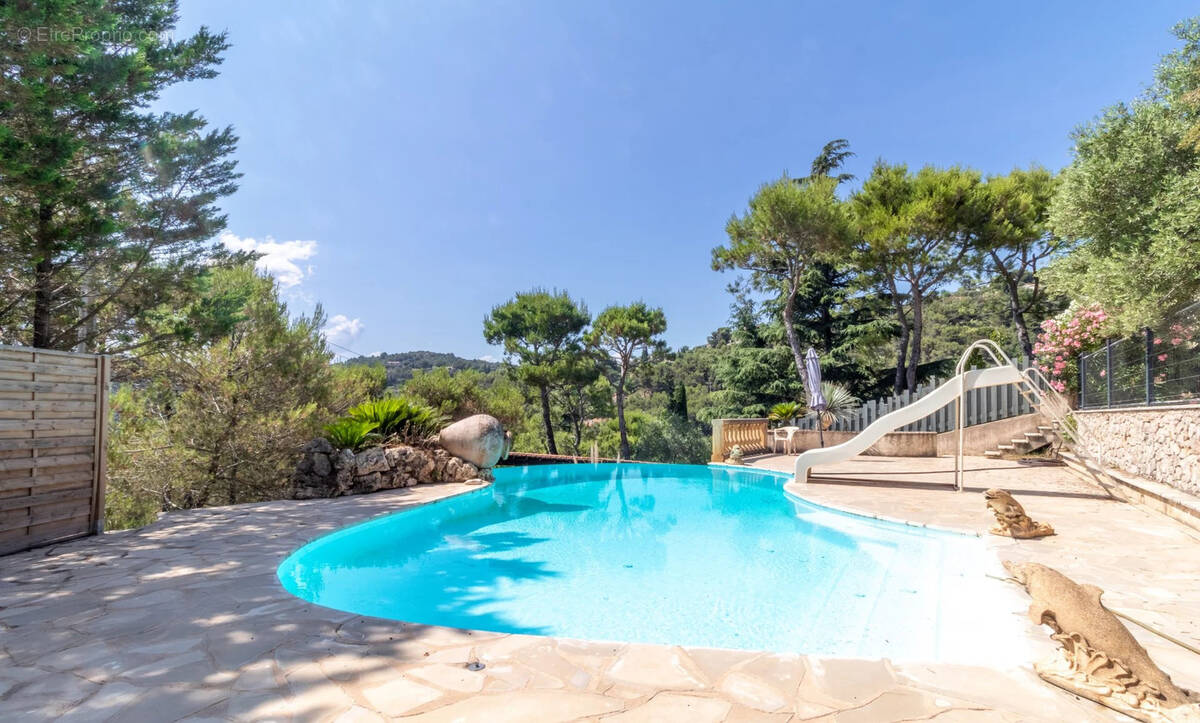 Maison à LA TURBIE