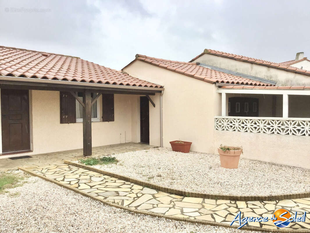 Maison à VILLENEUVE-DE-LA-RAHO